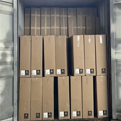 Ħames Kontenituri Mibgħuta f'Ġurnata waħda - LGDD Iżomm Provvista Sod lill-Im...